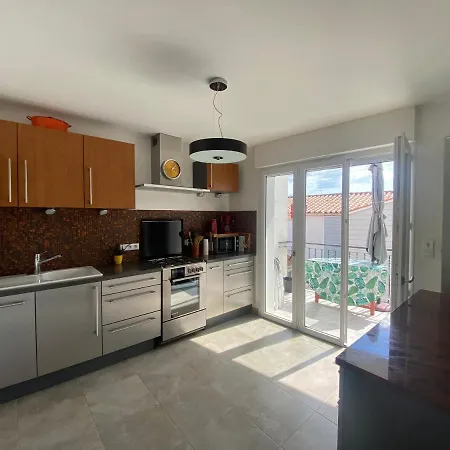 Semesterbostad Maison Bord De Mer Idealement Placee 120m2 *